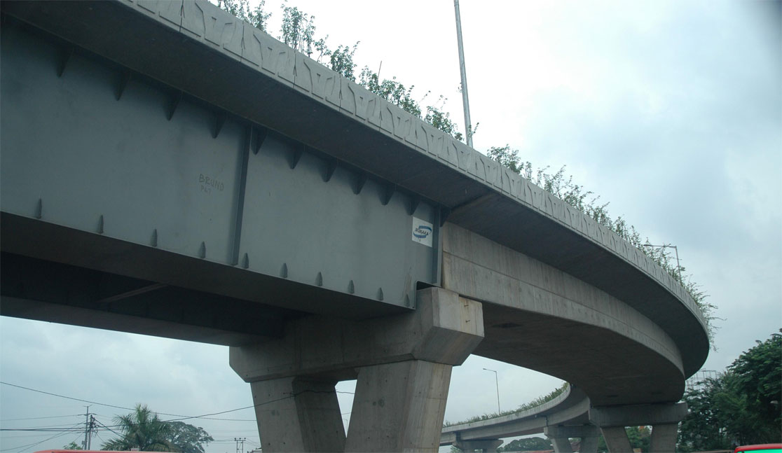 Box Girder Bridge PT BUKAKA TEKNIK UTAMA Tbk
